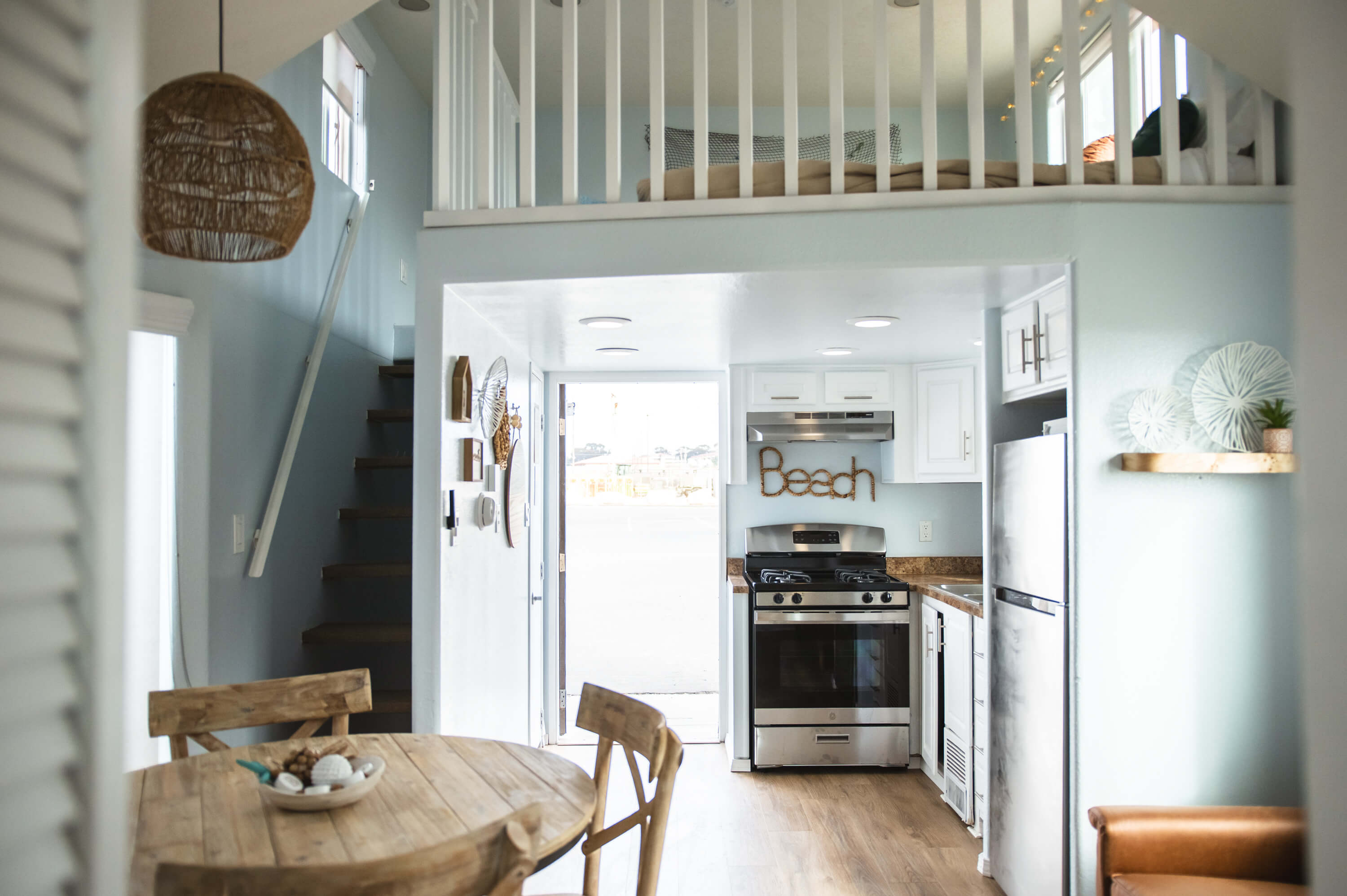 del-mar-beach_one-bedroom-beachfront-cabin_living-room.jpg